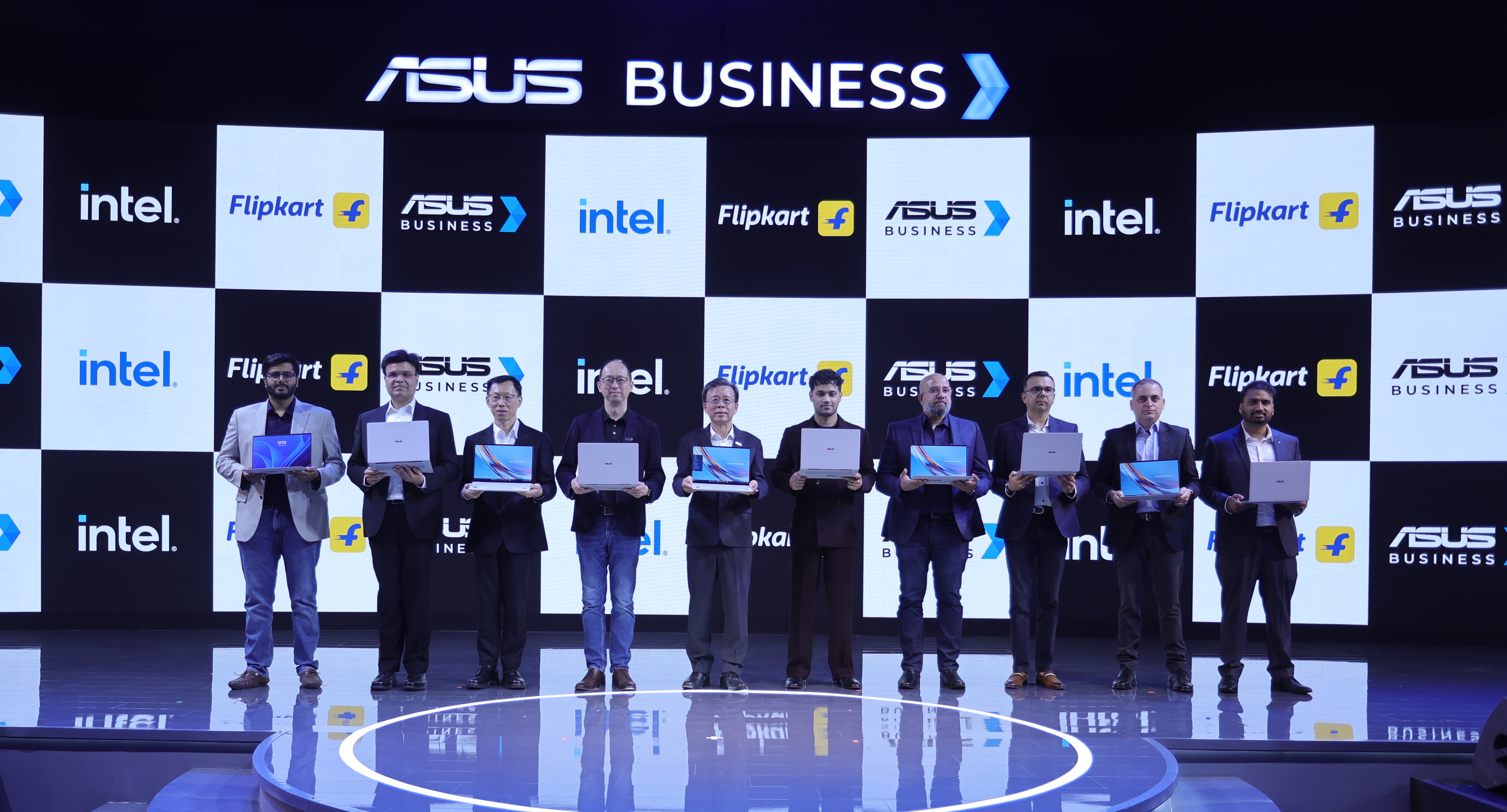 ASUS Launches Industry's Flagship ExpertBook Ultra and P series for Worry-Free Business Experience